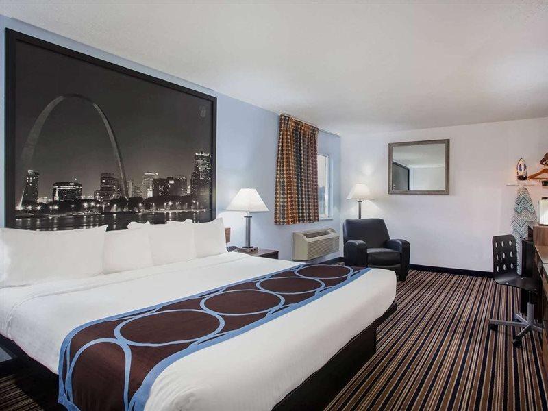 Отель Super 8 By Wyndham Washington Экстерьер фото