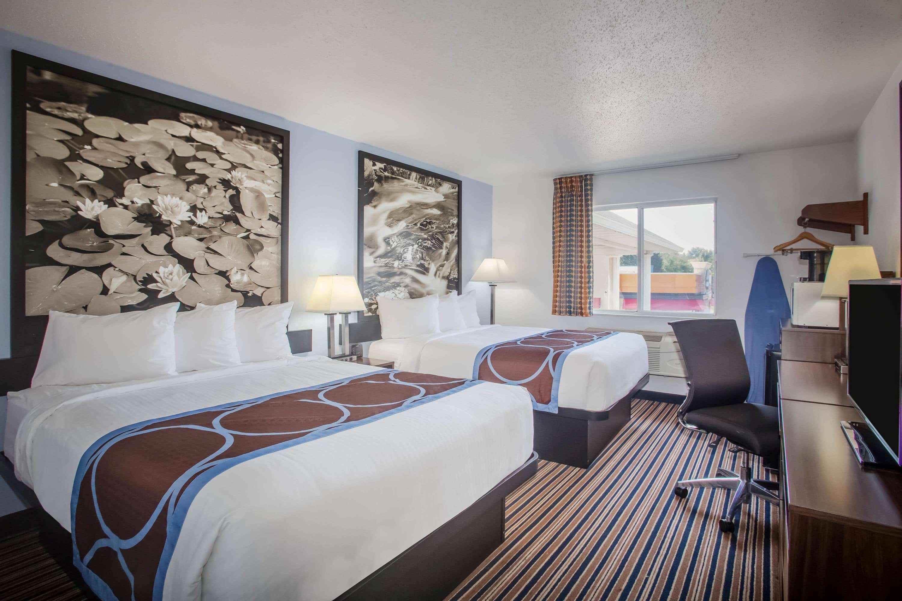 Отель Super 8 By Wyndham Washington Экстерьер фото